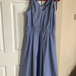 Women’s dress